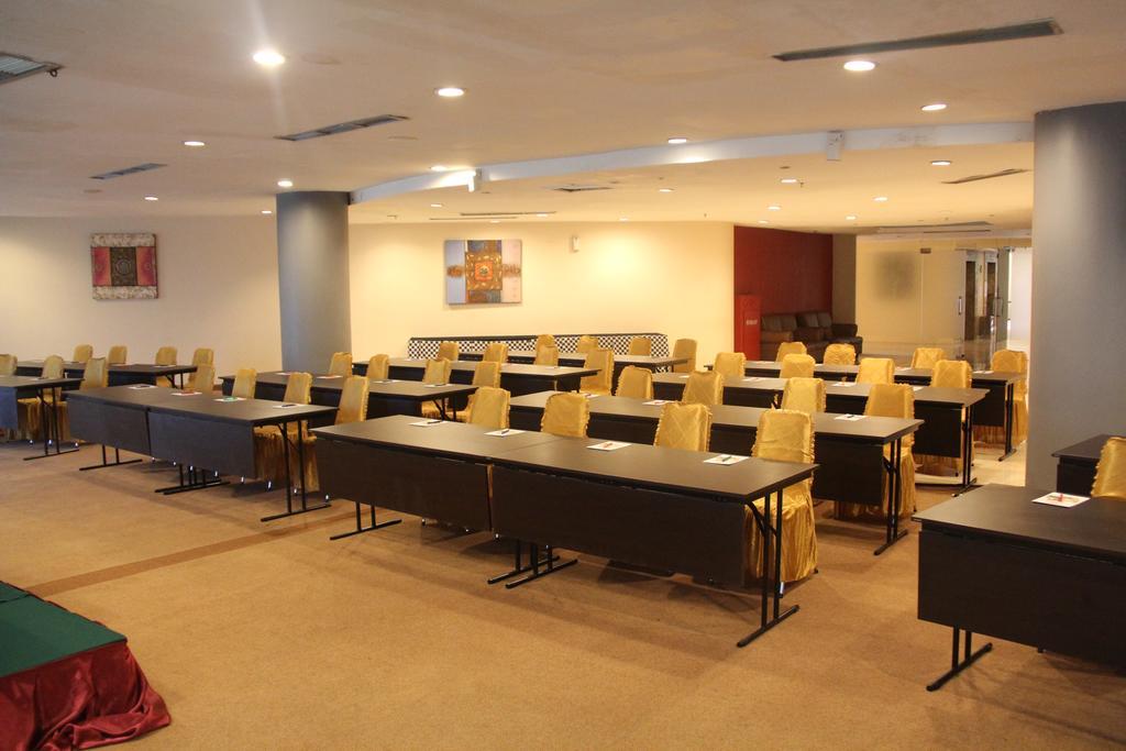 Nam Center Hotel Kemayoran 자카르타 외부 사진