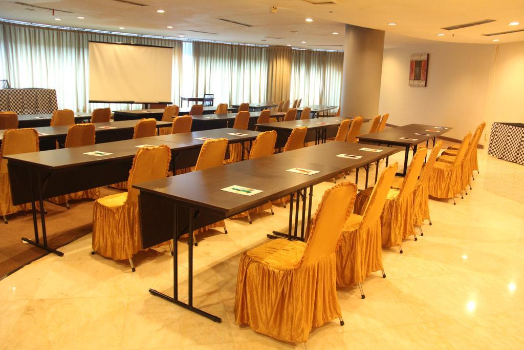 Nam Center Hotel Kemayoran 자카르타 외부 사진